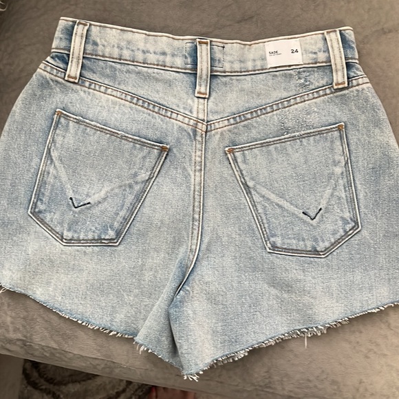 Hudson butterfly Jean shorts - Picture 5 of 7